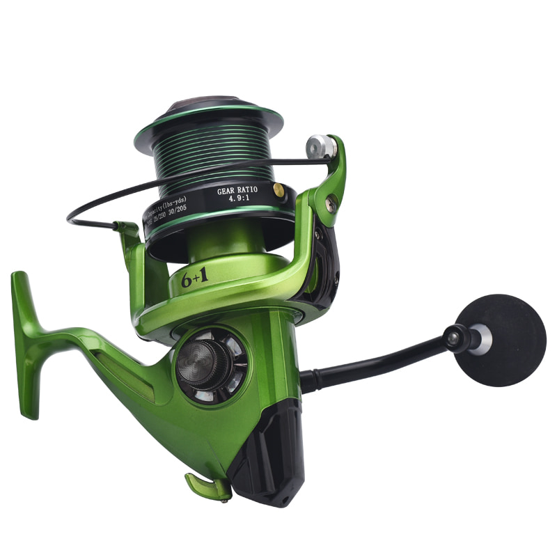 Pisces marini altae viridis metallo fluctuat Distant Rota longi jacta Raft Wheel pellice Jacens reel volitans reel piscatus